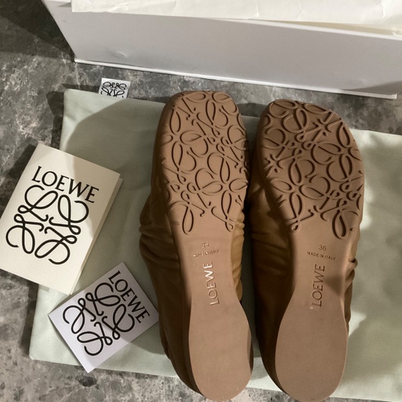 Loewe Pebble Soft Ballerina lambskin nappa leather Flats Loafers - Picture 4 of 6